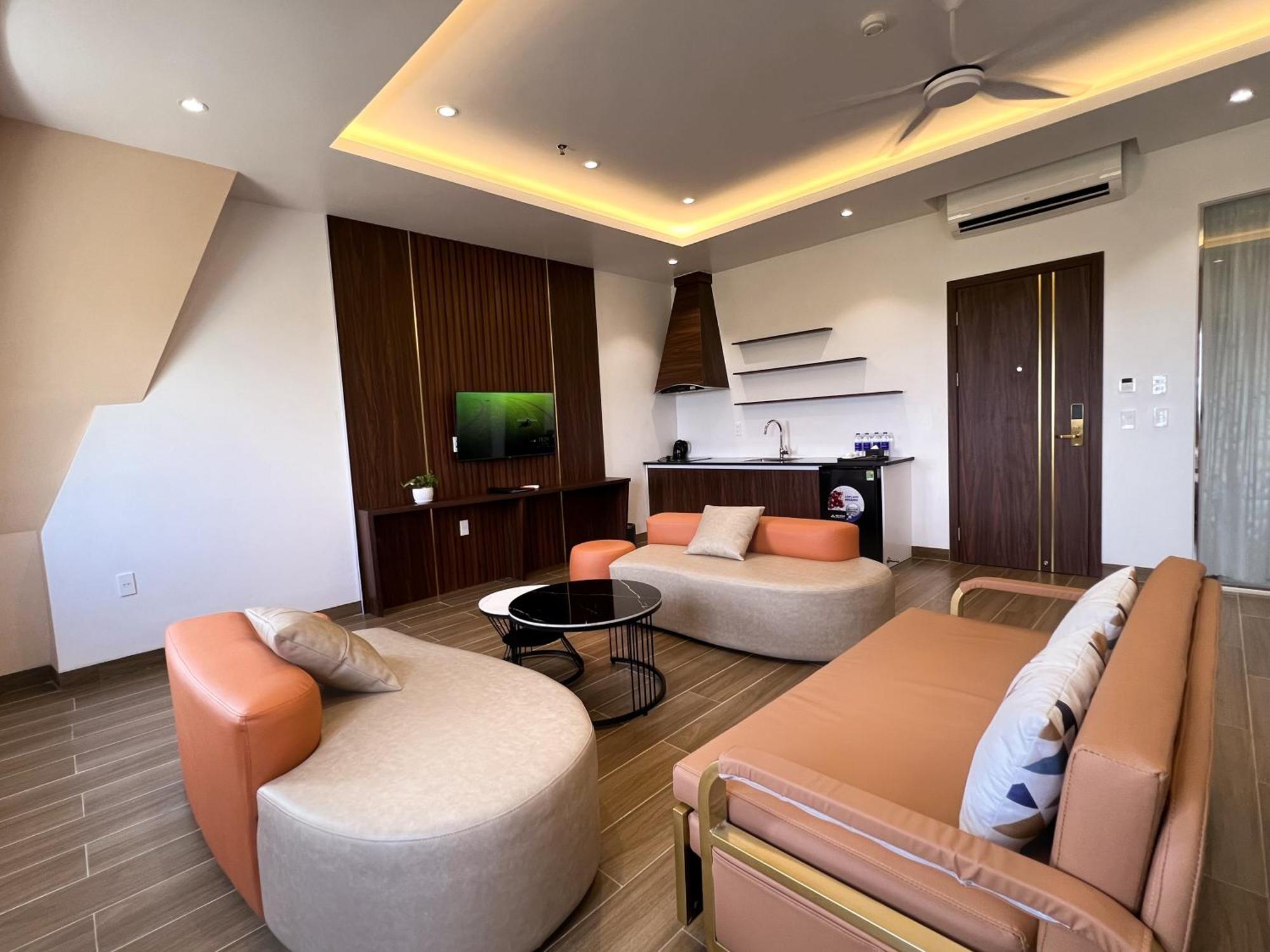 Elysinam Boutique Hotel Ha Long Room photo