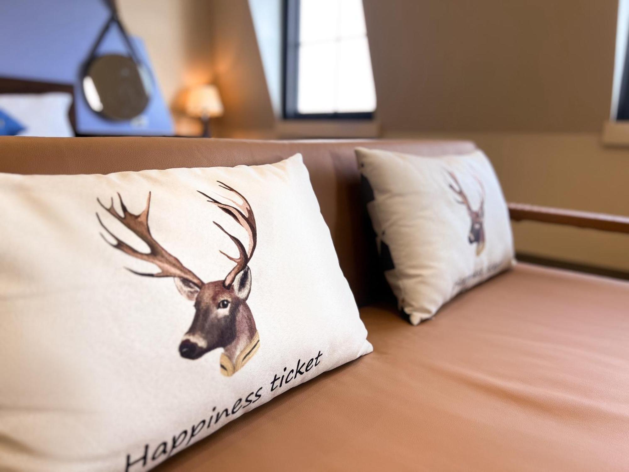 Elysinam Boutique Hotel Ha Long Room photo